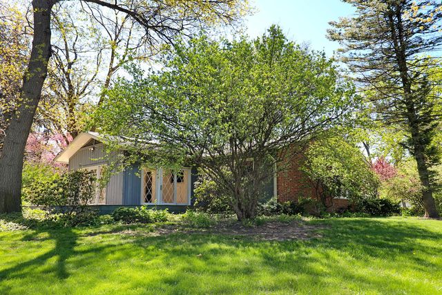 1 Sunset Avenue, West Chicago, IL 60185