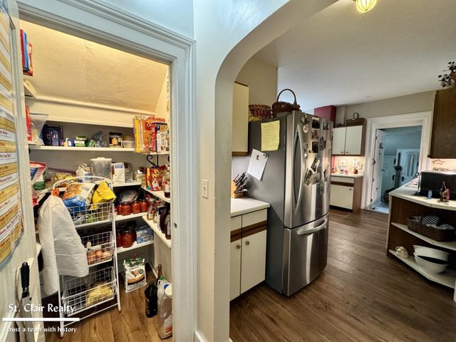 102 S Ninth Street, St Clair, MI 48079