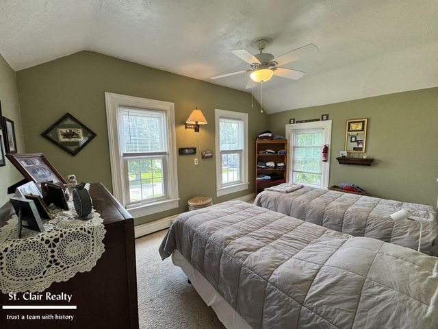 102 S Ninth Street, St Clair, MI 48079