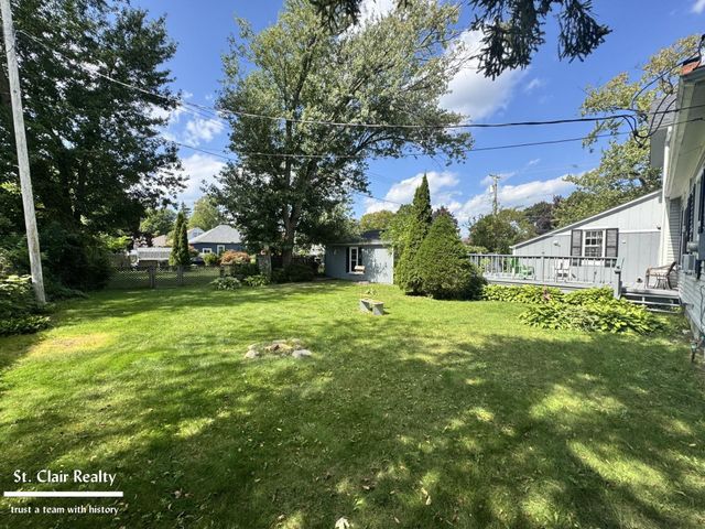 102 S Ninth Street, St Clair, MI 48079