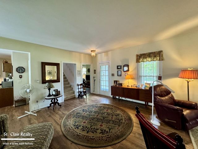 102 S Ninth Street, St Clair, MI 48079