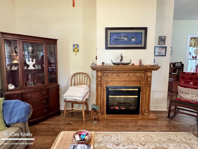 102 S Ninth Street, St Clair, MI 48079