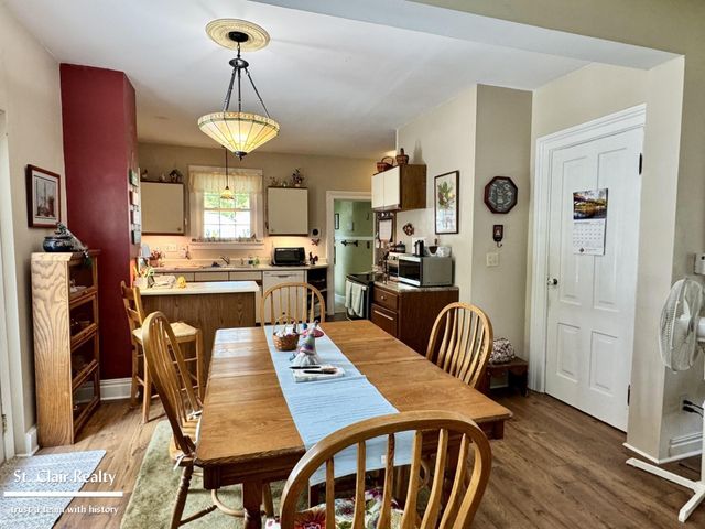 102 S Ninth Street, St Clair, MI 48079