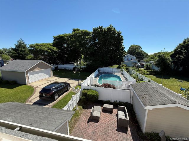 469 Chester Street, Uniondale, NY 11553