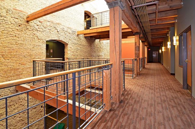 400 N 1st Street 207, Minneapolis, MN 55401