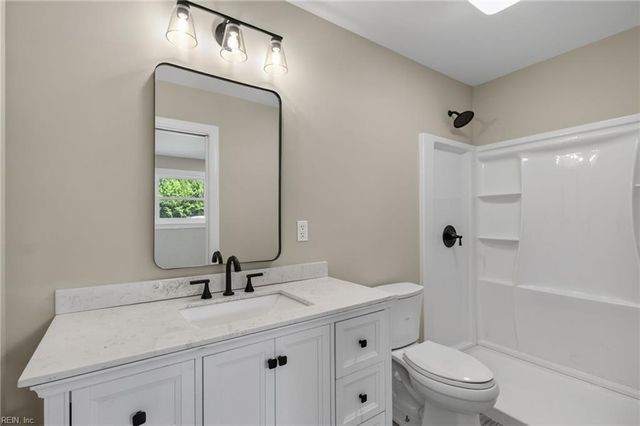 2239 Benefit RD, Chesapeake, VA 23322