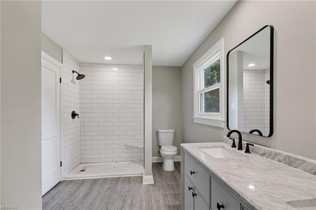 2239 Benefit RD, Chesapeake, VA 23322