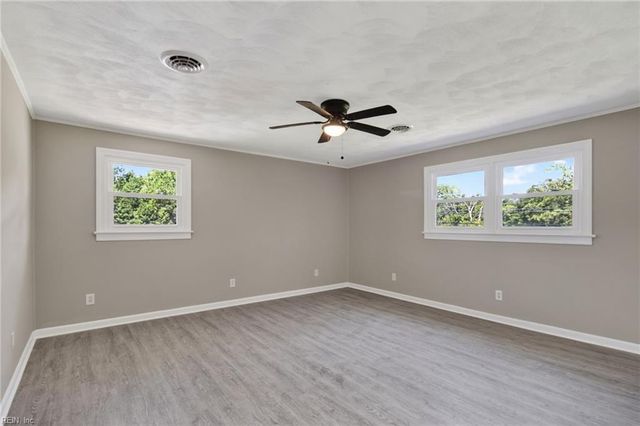 2239 Benefit RD, Chesapeake, VA 23322