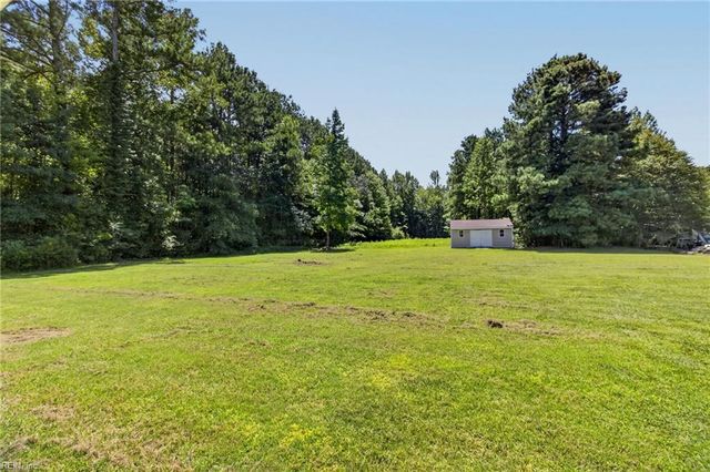 2239 Benefit RD, Chesapeake, VA 23322