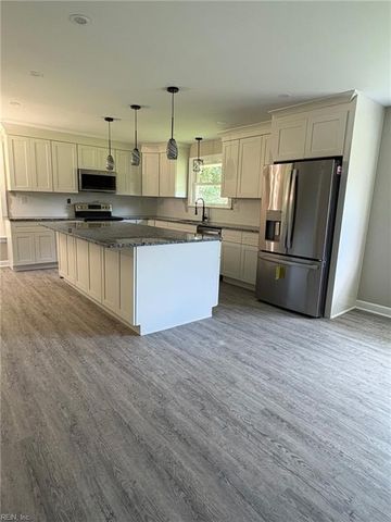 2239 Benefit RD, Chesapeake, VA 23322