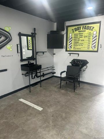 25113 W 6 Mile Road, Redford, MI 48240