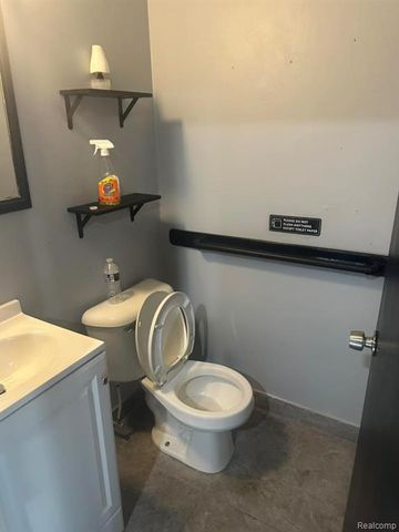 25113 W 6 Mile Road, Redford, MI 48240