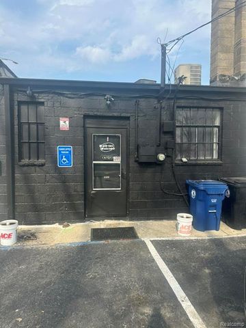 25113 W 6 Mile Road, Redford, MI 48240