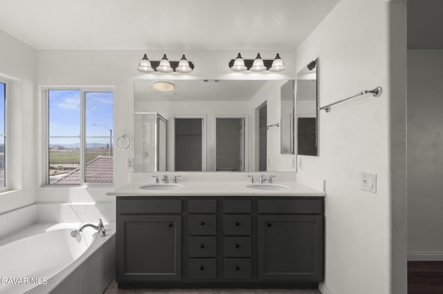 3451 Pine Mist Court, Rosamond, CA 93560