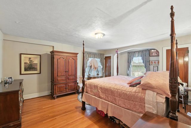 4 Rosemont Drive, Crestview Hills, KY 41017