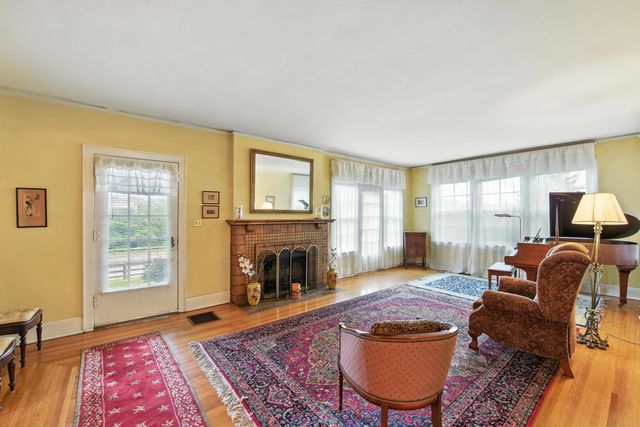 4 Rosemont Drive, Crestview Hills, KY 41017