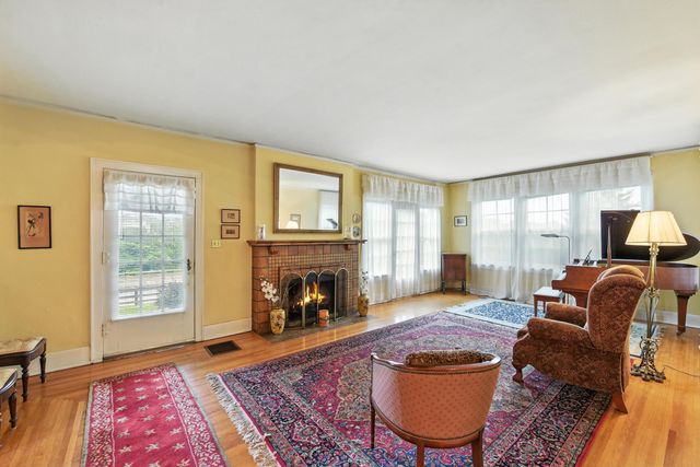 4 Rosemont Drive, Crestview Hills, KY 41017