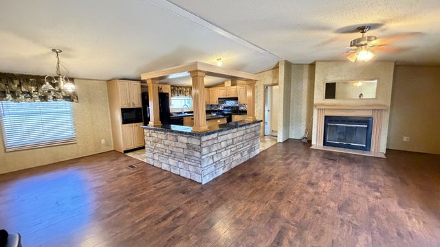 859 Pleasant Shade Hwy, Pleasant Shade, TN 37145