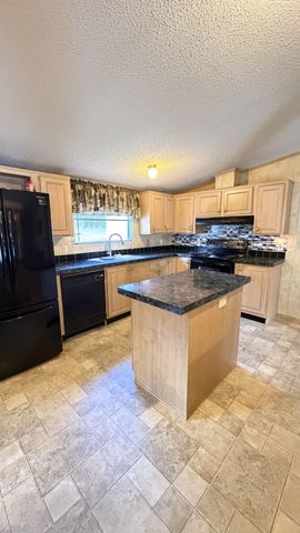 859 Pleasant Shade Hwy, Pleasant Shade, TN 37145