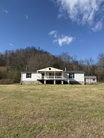 859 Pleasant Shade Hwy, Pleasant Shade, TN 37145