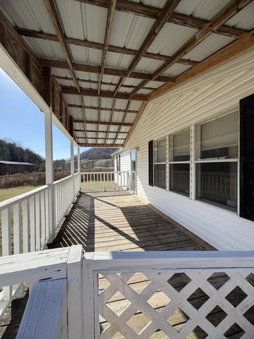 859 Pleasant Shade Hwy, Pleasant Shade, TN 37145