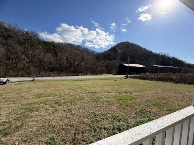 859 Pleasant Shade Hwy, Pleasant Shade, TN 37145