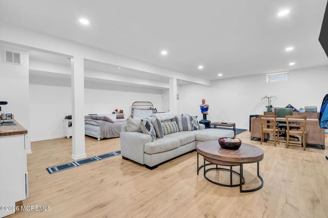 805 Aviator Avenue, Marlboro, NJ 07746
