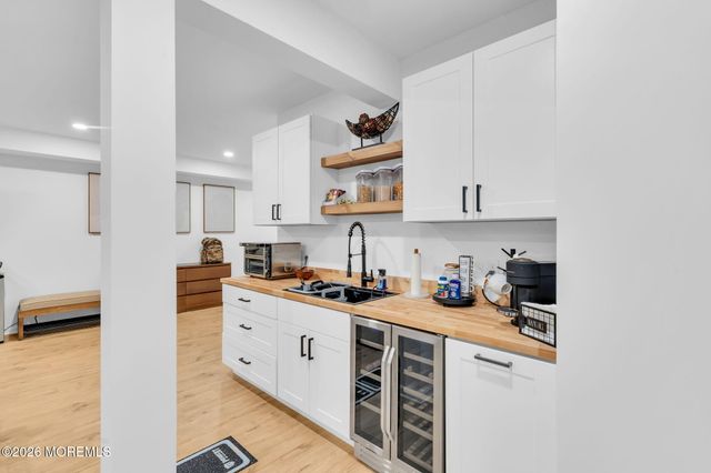 805 Aviator Avenue, Marlboro, NJ 07746