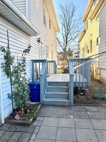 99 Philip Ave, Elmwood Park Boro, NJ 07407