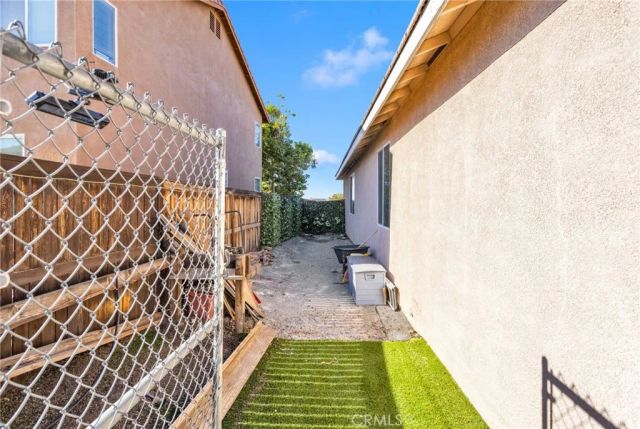 13247 San Dimas, Hesperia, CA 92344