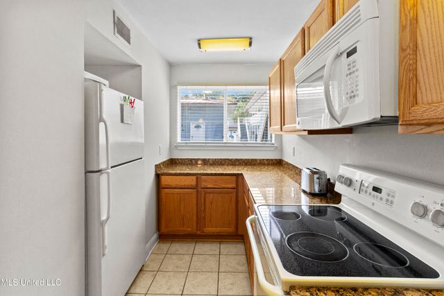 1664 Beach Boulevard, 92, Biloxi, MS 39531