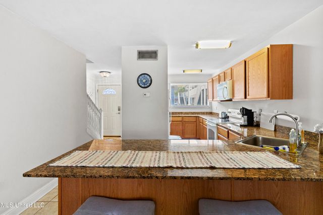 1664 Beach Boulevard, 92, Biloxi, MS 39531