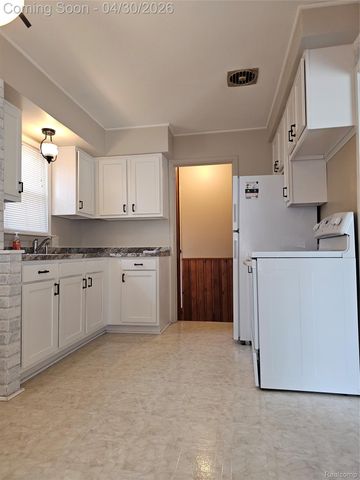 7355 W Frumin Court, Westland, MI 48185