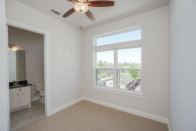 3351 Kilgore St, Houston, TX 77021