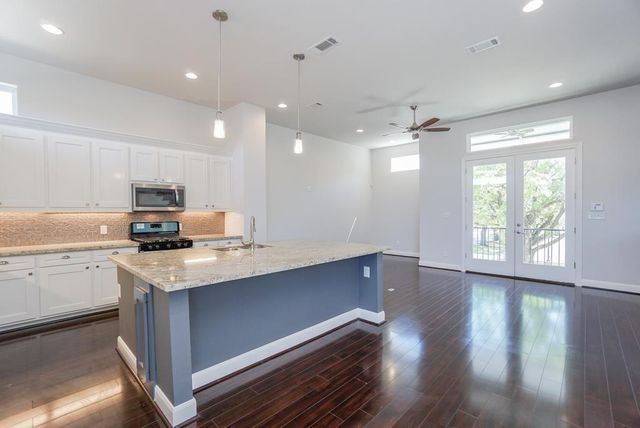 3351 Kilgore St, Houston, TX 77021