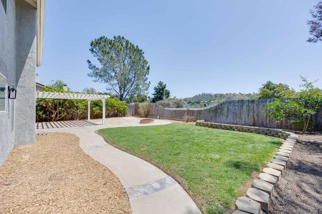 4595 Blackwell Road, Oceanside, CA 92056