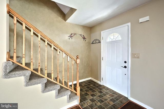 33 HARRISON DR, East Berlin, PA 17316