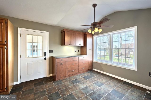 33 HARRISON DR, East Berlin, PA 17316