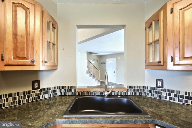33 HARRISON DR, East Berlin, PA 17316