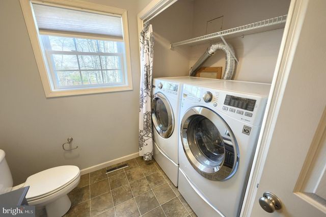 33 HARRISON DR, East Berlin, PA 17316