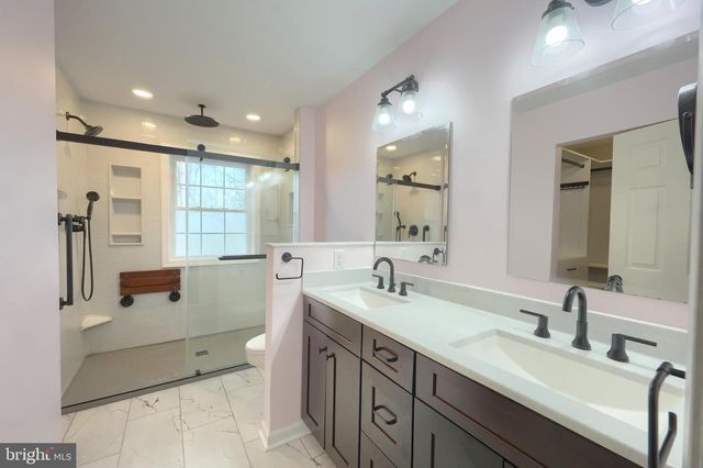 33 HARRISON DR, East Berlin, PA 17316