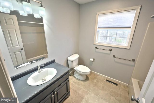33 HARRISON DR, East Berlin, PA 17316