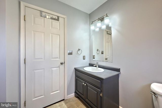 33 HARRISON DR, East Berlin, PA 17316