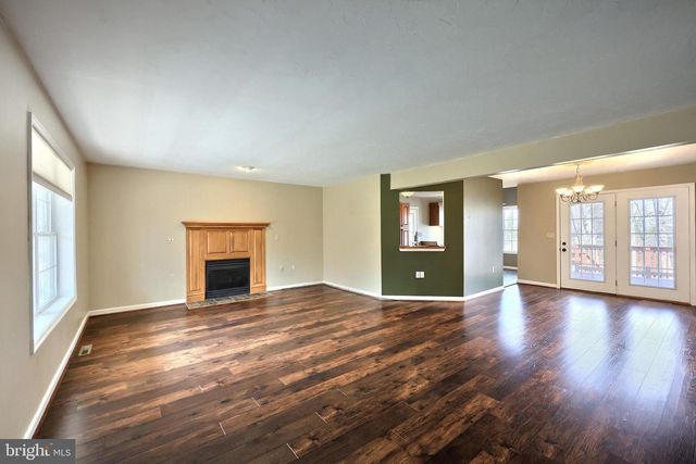33 HARRISON DR, East Berlin, PA 17316