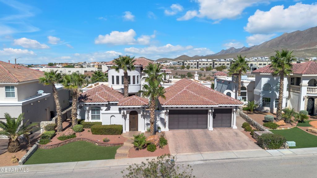 1237 CALLE LAGO, El Paso, TX 79912