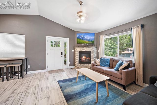 225 Custer Avenue, Colorado Springs, CO 80903