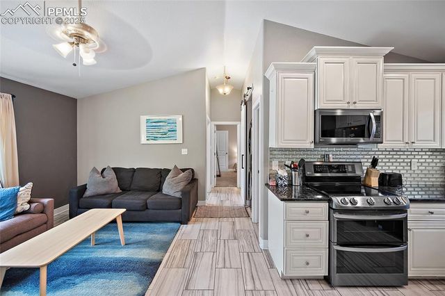 225 Custer Avenue, Colorado Springs, CO 80903