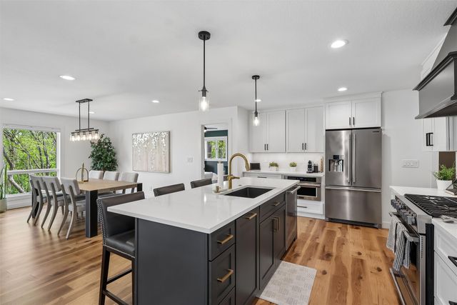 1515 Buffalo Road, West Des Moines, IA 50265
