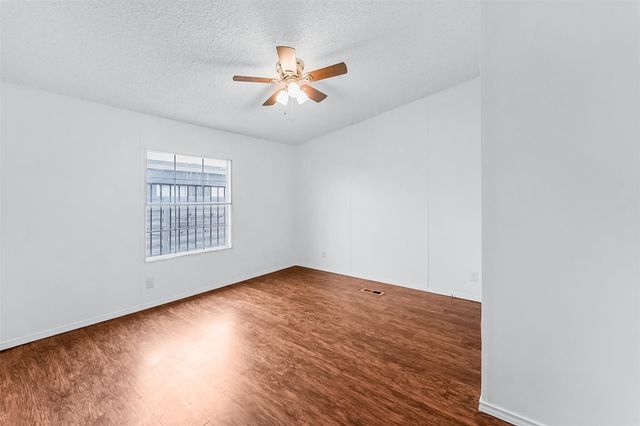 652 Stag Horn PASS, Kyle, TX 78640