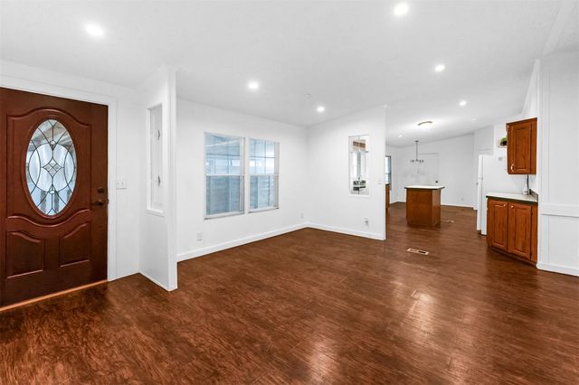 652 Stag Horn PASS, Kyle, TX 78640